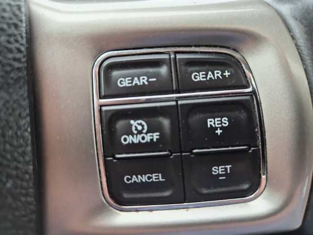 Used 2015 RAM 1500 Laramie w/ Convenience Group AWD/4WD image 20