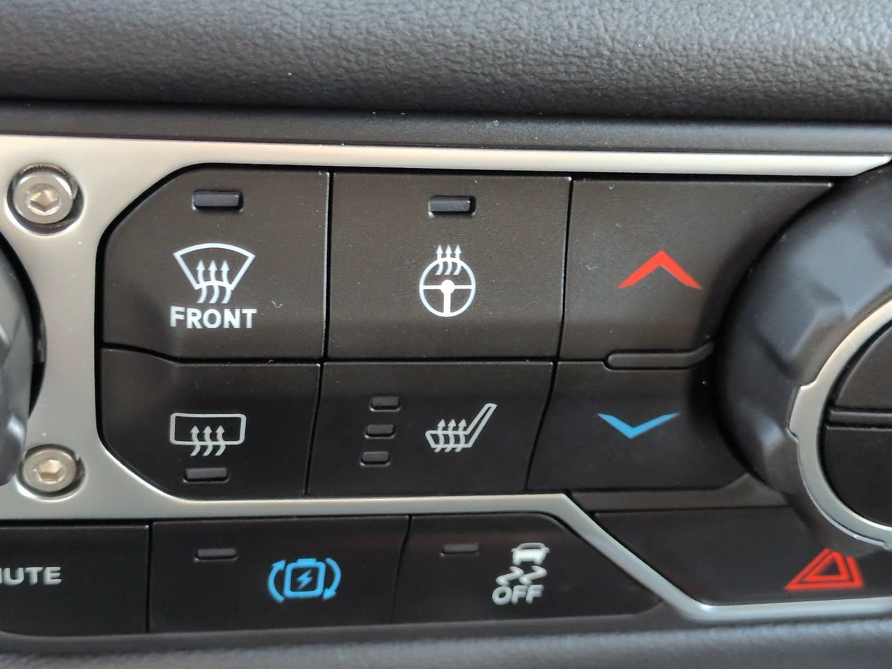 Used 2024 Jeep Wrangler High Altitude AWD/4WD image 25