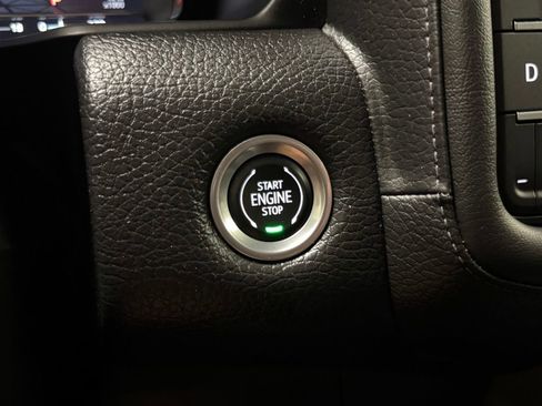 Used 2022 GMC Yukon Denali AWD/4WD image 31