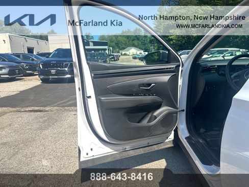 Used 2024 Hyundai Tucson Limited AWD/4WD image 11