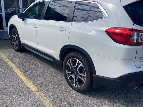 Used 2024 Subaru Ascent Limited image 4