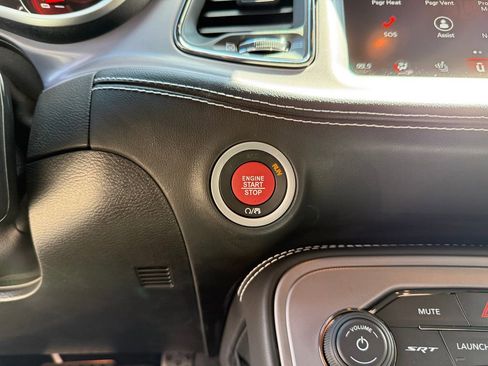 Used 2023 Dodge Challenger SRT Hellcat w/ Driver Convenience Group RWD image 17