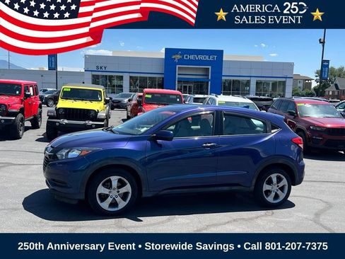 Used 2017 Honda HR-V LX image 1