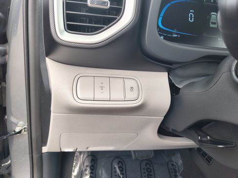 New 2026 Hyundai Venue SEL FWD image 27