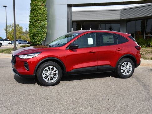 Used 2026 Ford Escape Active w/ Tech Pack #1 image 2