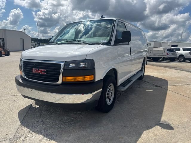 Used 2025 GMC Savana 2500 w/ Driver Convenience Package RWD image 1