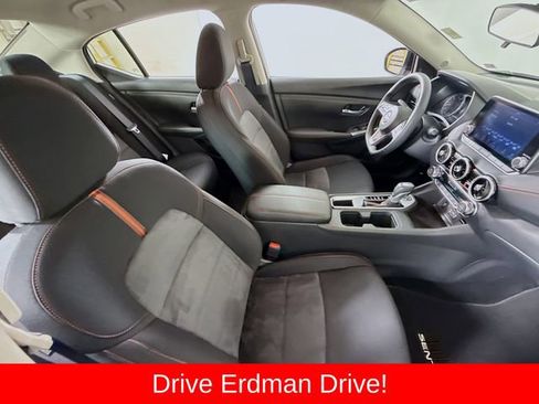 Used 2025 Nissan Sentra SR FWD image 24