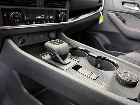 New 2026 Nissan Rogue SV image 25