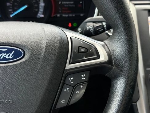 Used 2019 Ford Fusion SE FWD image 27