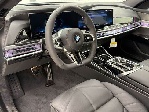 New 2026 BMW 740i w/ Premium Package RWD image 4
