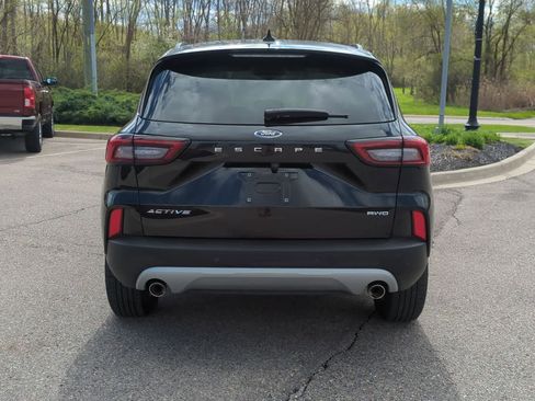 Used 2024 Ford Escape Active w/ Tech Pack #2 AWD/4WD image 7