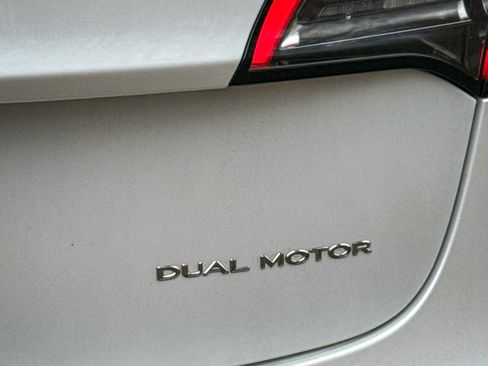 Used 2020 Tesla Model 3 Long Range image 12