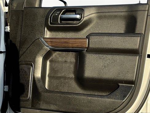 Used 2022 Chevrolet Silverado 1500 LT Trail Boss w/ Bed Protection Package image 25