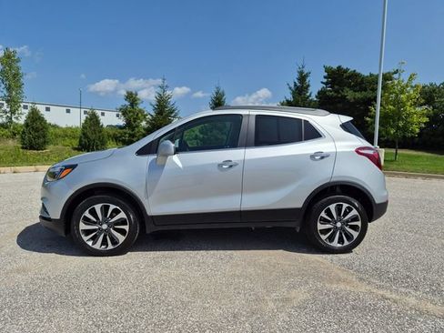 Used 2022 Buick Encore Preferred w/ Safety Package AWD/4WD image 9