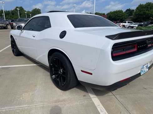 Used 2016 Dodge Challenger R/T Plus RWD image 5