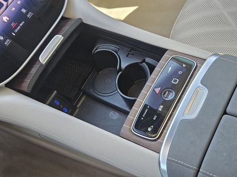 Certified 2023 Mercedes-Benz EQS 580 4MATIC Sedan image 19