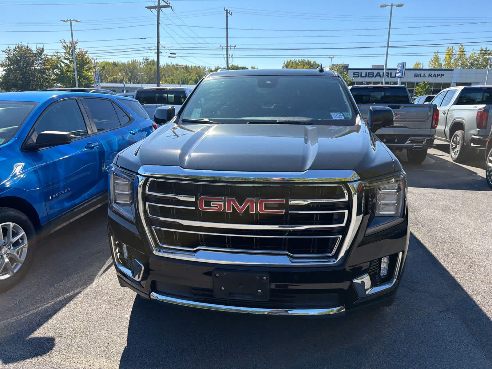 Used 2023 GMC Yukon SLT w/ SLT Premium Package AWD/4WD image 6