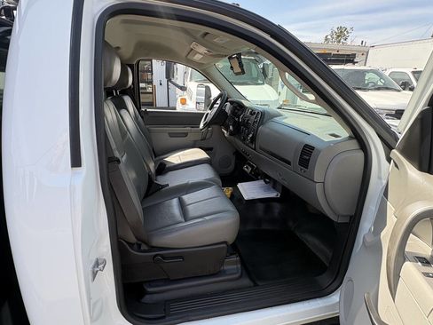 Used 2013 GMC Sierra 3500 W/T RWD image 12