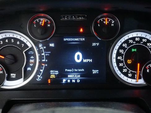 Certified 2017 RAM 1500 Laramie w/ Convenience Group image 34