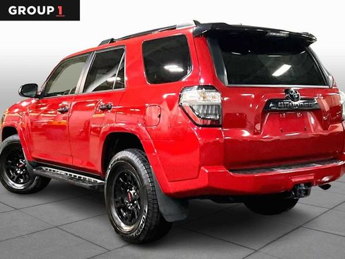 Used 2021 Toyota 4Runner Venture w/ Moonroof Package image 11