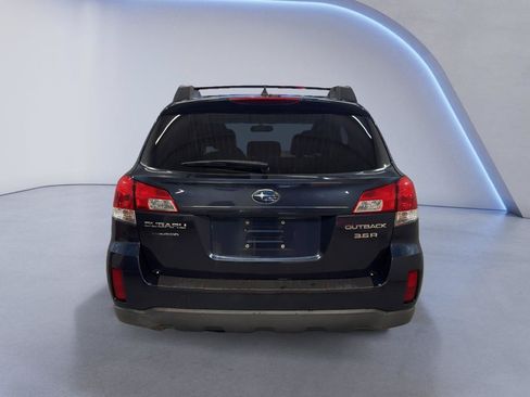 Used 2014 Subaru Outback 3.6R Limited AWD/4WD image 7