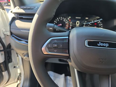 New 2026 Jeep Compass Latitude AWD/4WD image 22
