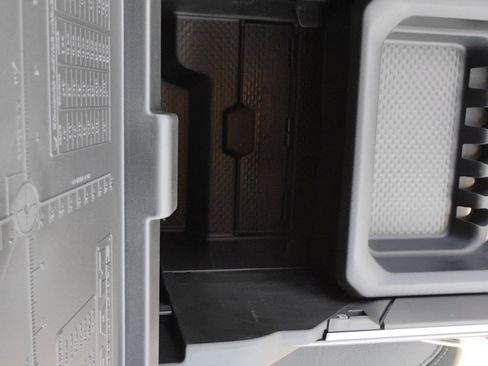 New 2025 RAM 2500 Laramie image 16