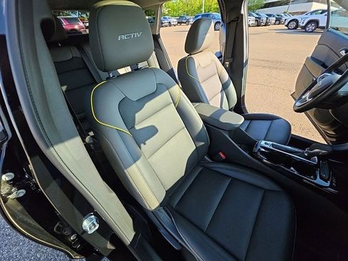 Used 2024 Chevrolet Trax ACTIV w/ Sunroof Package FWD image 30