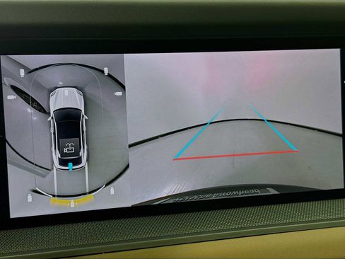 Certified 2025 Porsche Cayenne Coupe image 19