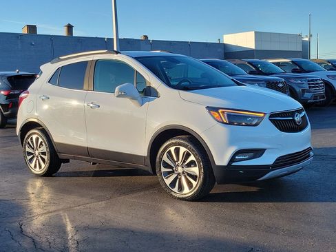 Used 2019 Buick Encore Essence image 1