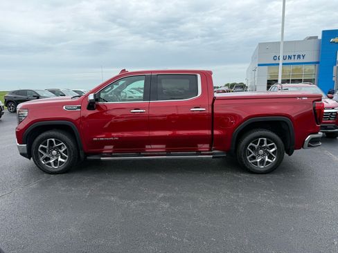 Used 2023 GMC Sierra 1500 SLT w/ SLT Premium Plus Package AWD/4WD image 2