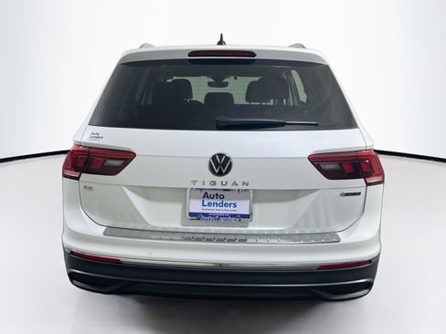 Used 2023 Volkswagen Tiguan SE image 6