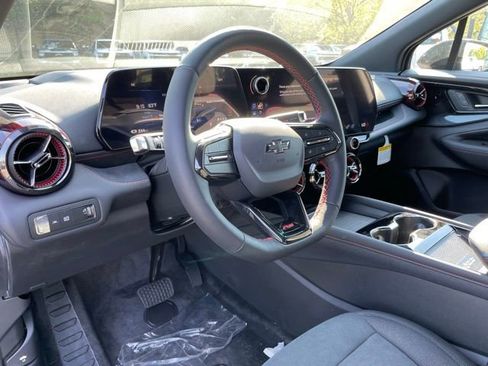 New 2025 Chevrolet Blazer EV RS image 11