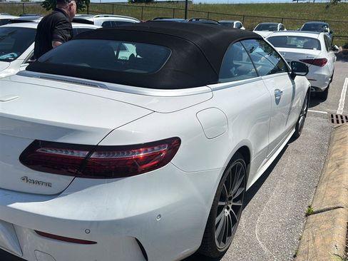 Used 2023 Mercedes-Benz E 450 4MATIC Cabriolet image 5