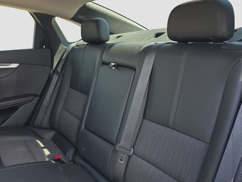 Used 2019 Chevrolet Impala LT image 12