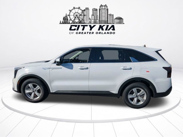 Used 2026 Kia Sorento LX FWD image 3