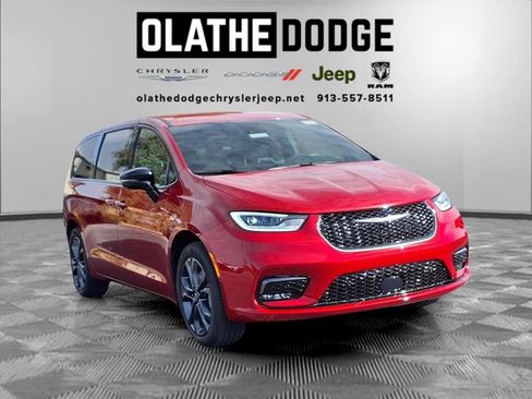 New 2026 Chrysler Pacifica Select image 29