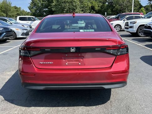 Used 2024 Honda Accord EX image 6