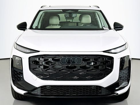 New 2026 Audi Q3 quattro 2.0T image 2