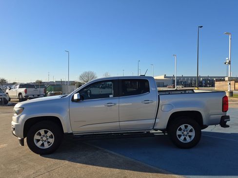 Used 2017 Chevrolet Colorado W/T w/ WT Convenience Package image 7