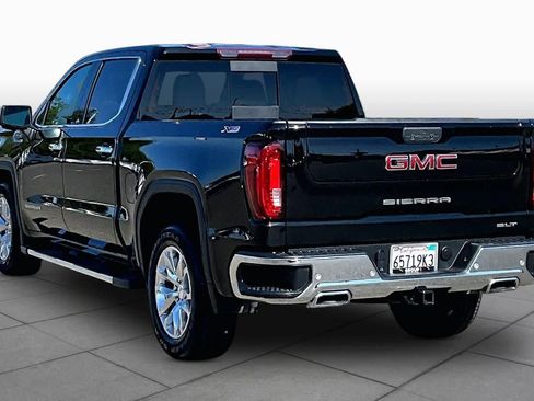 Used 2022 GMC Sierra 1500 SLT w/ SLT Premium Plus Package AWD/4WD image 11