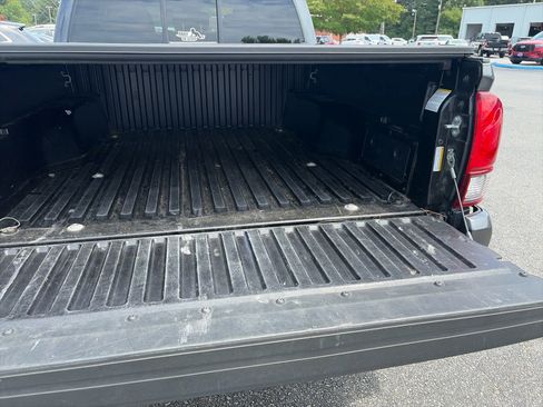Used 2023 Toyota Tacoma SR AWD/4WD image 8