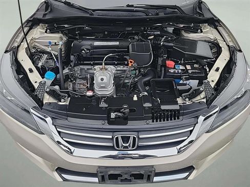 Used 2015 Honda Accord EX-L image 9
