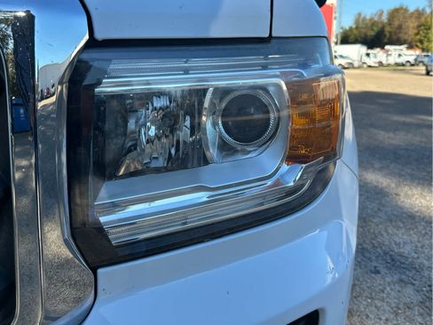 Used 2016 GMC Canyon W/T w/ Convenience Package image 9