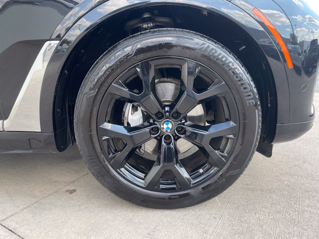 Used 2022 BMW X7 xDrive40i w/ Parking Assistance Package AWD/4WD image 31