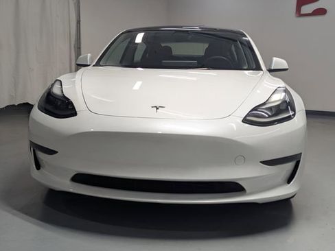 Used 2023 Tesla Model 3 Standard Range image 24