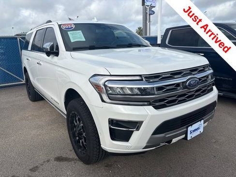 Used 2024 Ford Expedition Max Platinum AWD/4WD image 5