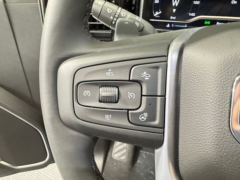 New 2025 GMC Sierra 1500 Elevation image 18