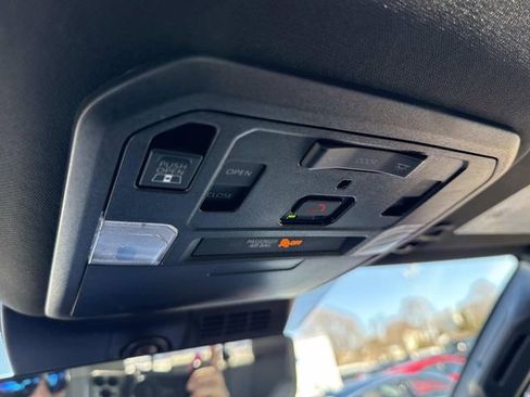 Used 2024 Toyota Tacoma Limited w/ Limited Package (LT) image 31