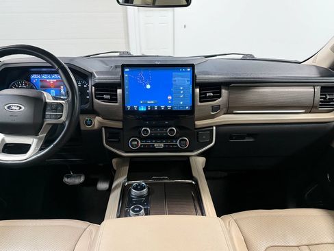 Used 2024 Ford Expedition Max Limited AWD/4WD image 18